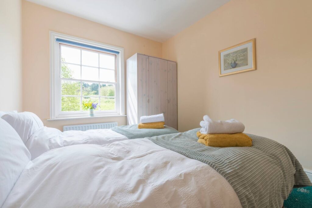 Twin Bedroom